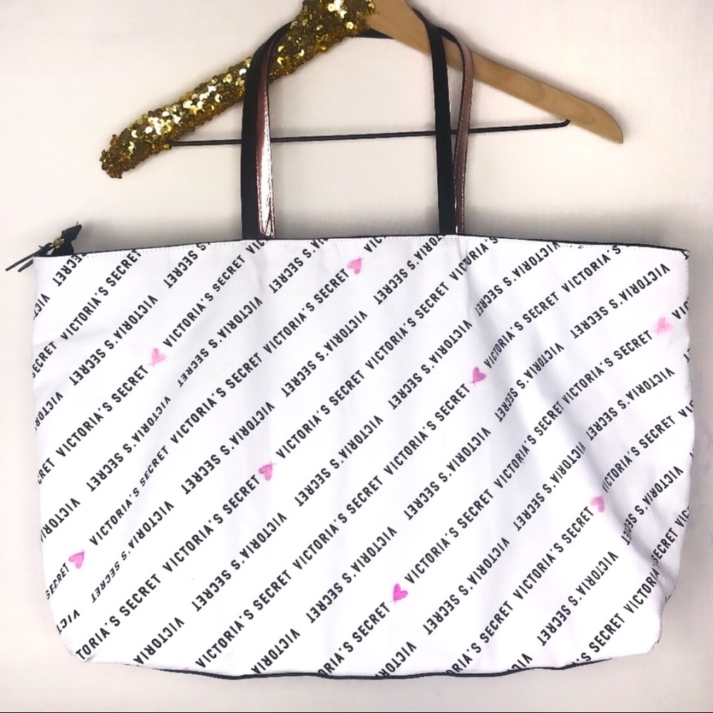 Victoria's Secret | Logo Print Large Tote w/ Zip